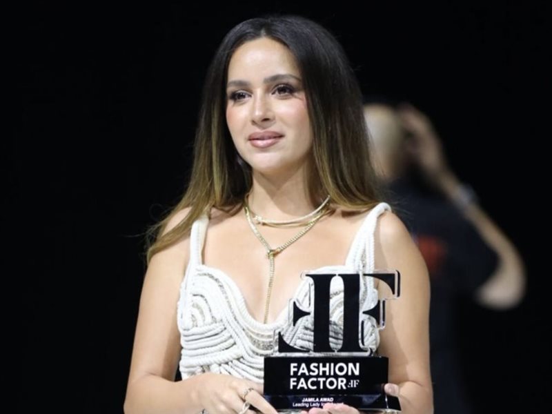  جميلة عوض تتألق في دبي وتتوج بلقب 