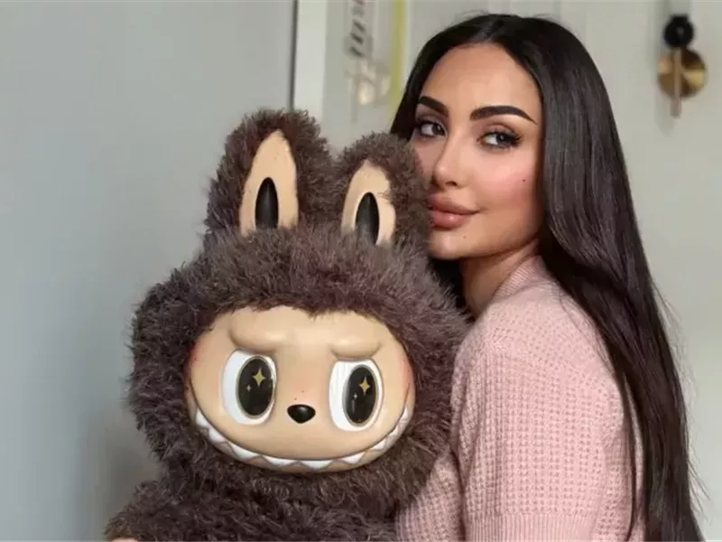 نجمات استغللن تريند لابوبو في إطلالاتهن 