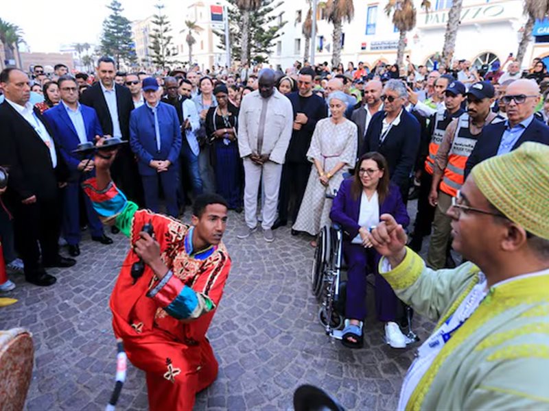 فيديو.. استعراضات مبهرة في افتتاح مهرجان كناوة للموسيقى في المغرب 