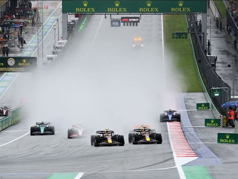 فيرستابن في مواجهة مصيرية على أرض ريد بول