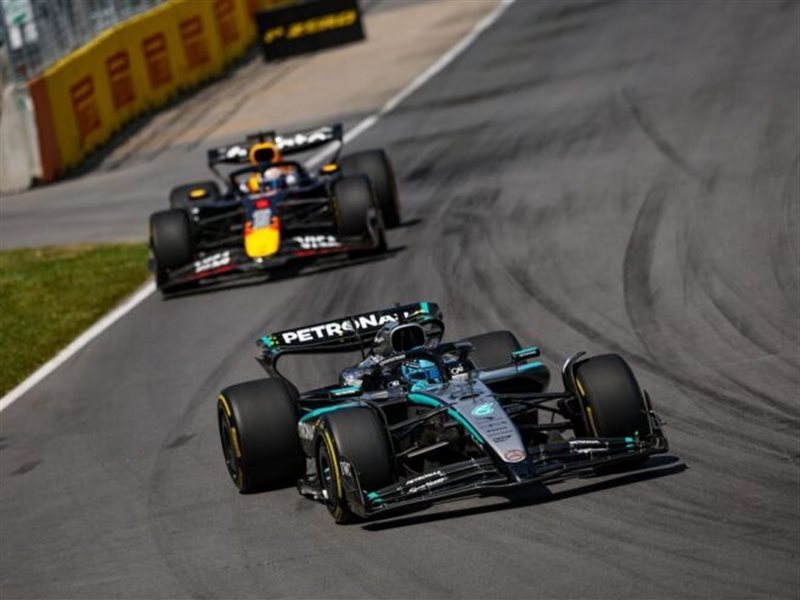 المنافسة تبدأ في النمسا راسل يتفوق وهاميلتون يعاني من مشكلة فنية