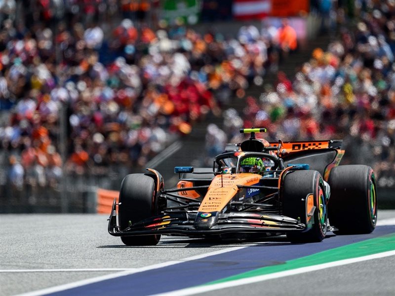 نوريس يسيطر على التجارب الحرة الثالثة ومكلارين تثبت هيمنة قوية في النمسا