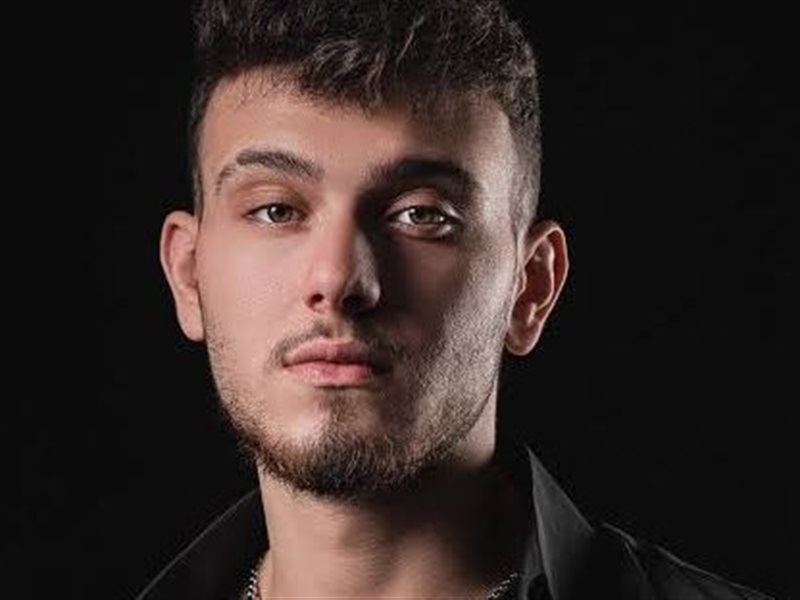 الشامي يستعد لسلسلة حفلات في تونس بعد مهرجان الحمامات