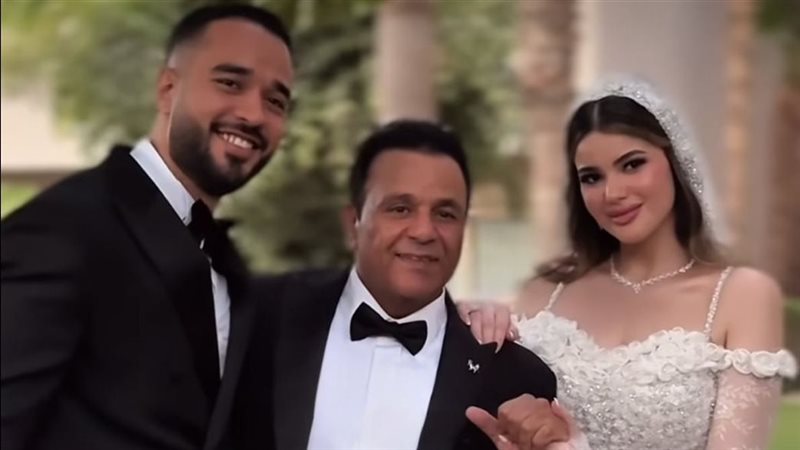 محمد فؤاد يحتفل بزفاف