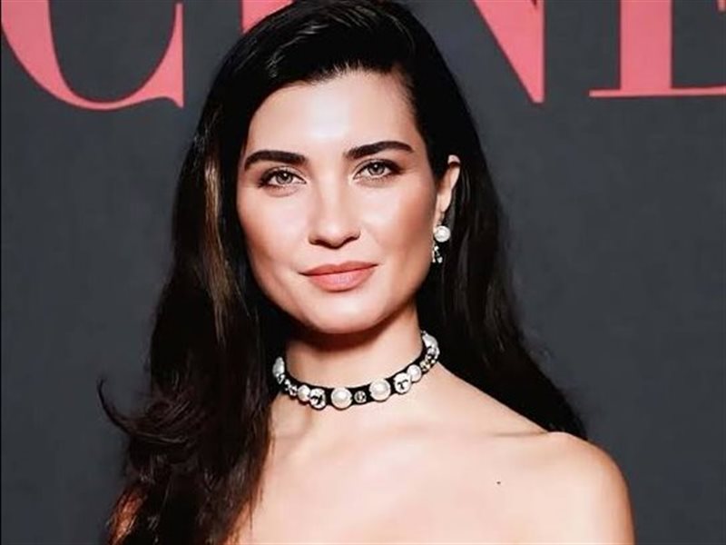 بمناسبة عيد ميلاد توبا بويوكستون… إليكم أبرز إطلالاتها التي تجمع بين الأناقة والرُقي