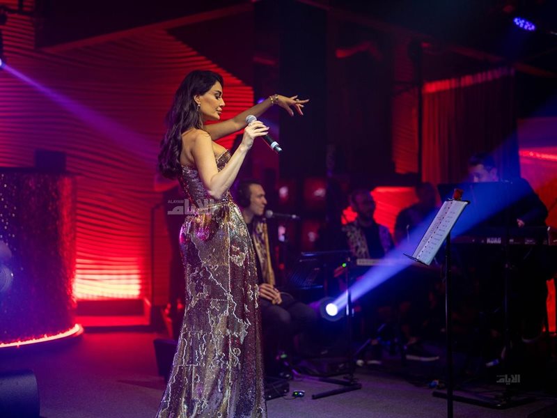 بالصور.. حفل سيرين عبد النور في البحرين على إيقاعات خليجية 