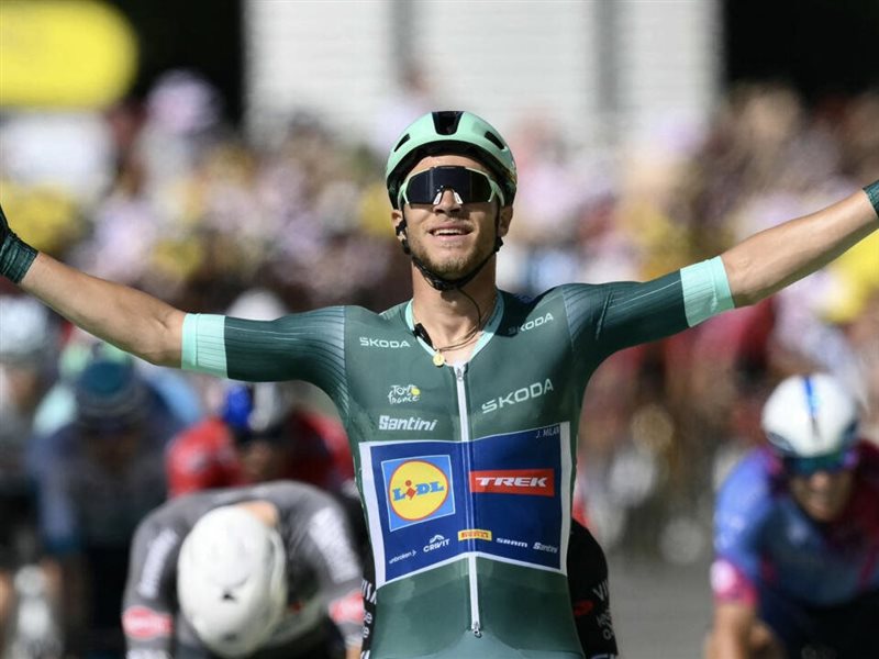 جوناثان ميلان يهدي إيطاليا أول فوز في طواف فرنسا منذ 6 سنوات