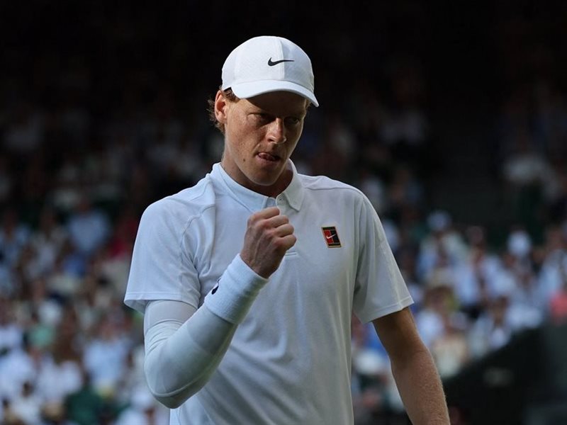 سينر يسقط ألكاراز ويكتب التاريخ بتتويجه بلقب ويمبلدون لأول مرة