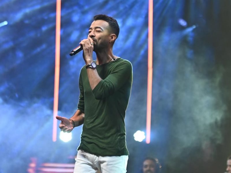 هيثم شاكر يتألق بأجمل أغانيه في حفل كامل العدد بالسعودية.. صور 