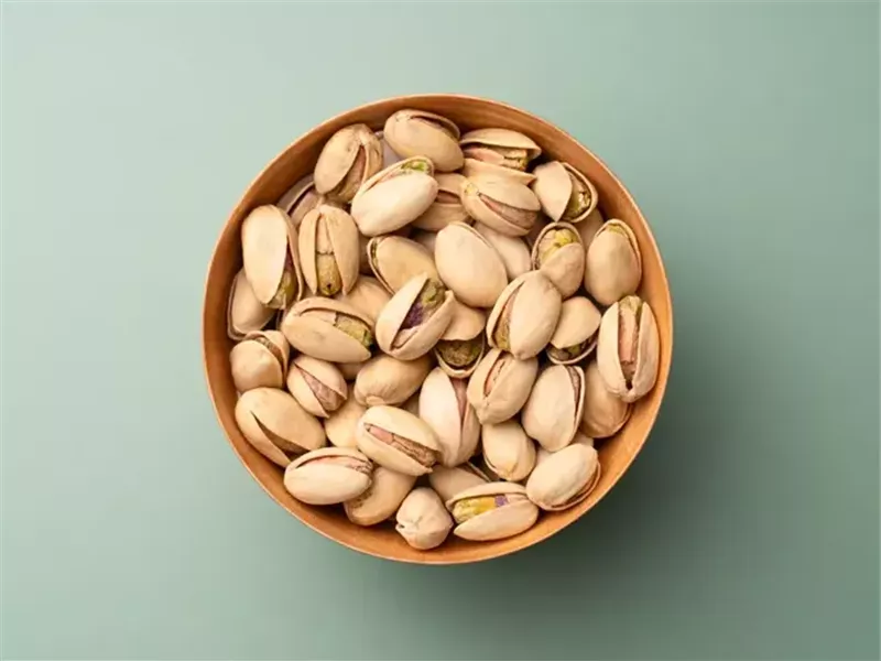 ماذا يحدث لصحة أمعائك عند تناول الفستق كل ليلة؟ 