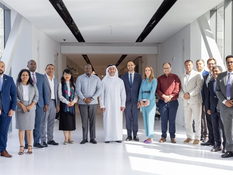 16 دولة تشارك في البرنامج الدولي للقيادات الصحية بالإمارات 