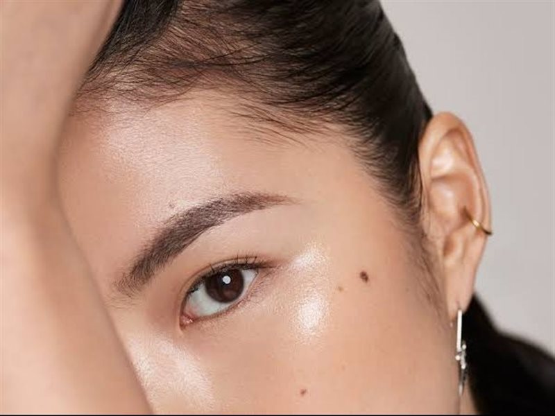 Glass skin ليست حلمًا: اكتشفي سر الجمال الكوري 