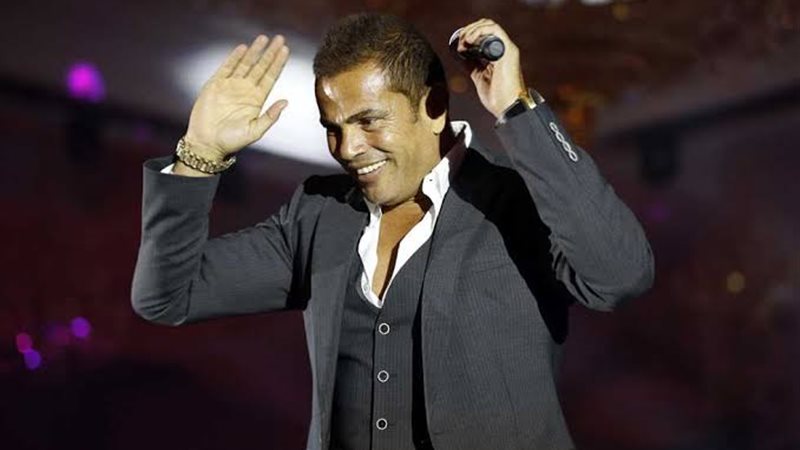 عمرو دياب بروح التسعينات