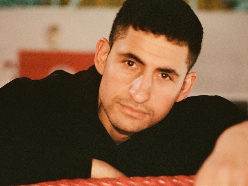 طرح الإعلان الرسمي لفيلم 