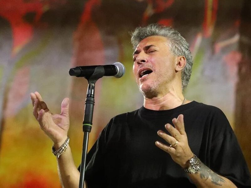 فيديو.. عمر عبد اللات يفتتح مهرجان جرش وسط غياب جماهيري 