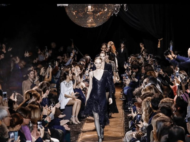  CFDA يكشف الجدول الأولي لأسبوع الموضة بنيويورك.. انطلاقة منتظرة وعرض ختامي غامض 