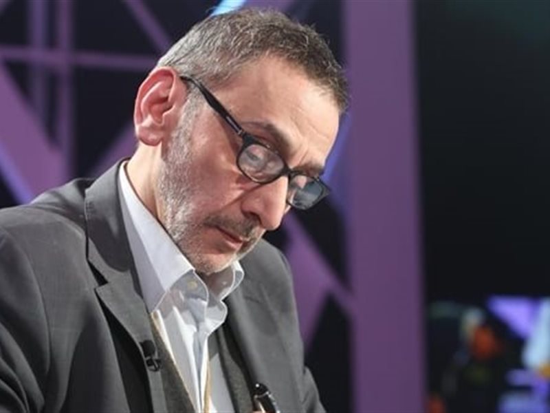 الرئيس اللبناني يمنح زياد الرحباني وسام الأرز الوطني رتبة كوماندو