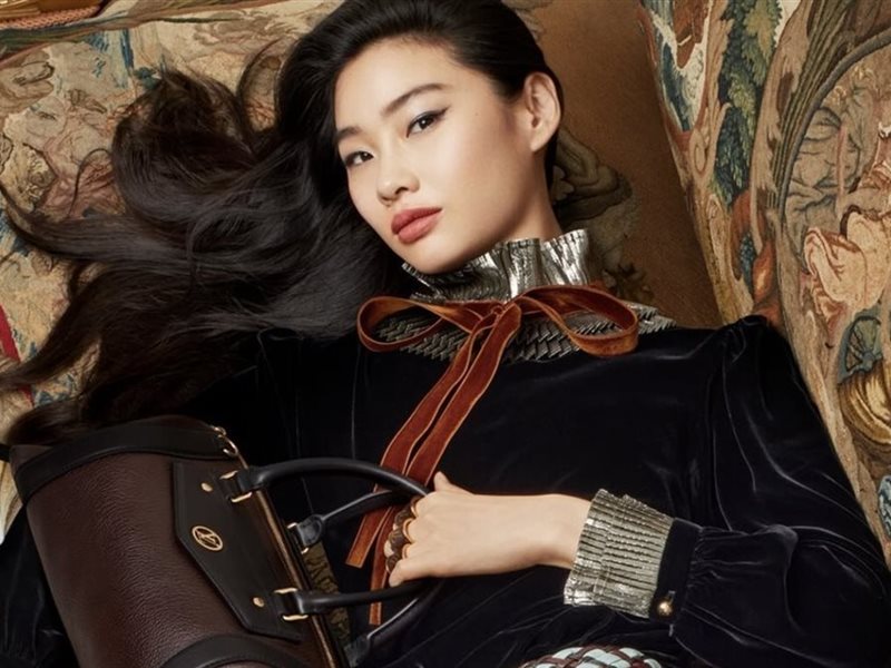 Louis Vuitton تعيد ابتكار حقيبة LV Biker في مجموعة خريف 2025 