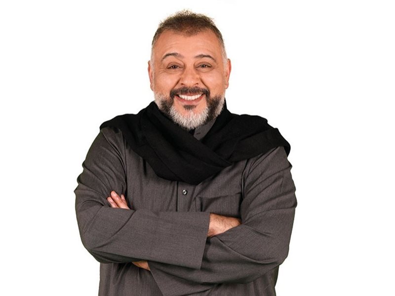 حسن البلام يجهز لمسرحية جديدة تمزج بين الرعب والكوميديا.. تفاصيل