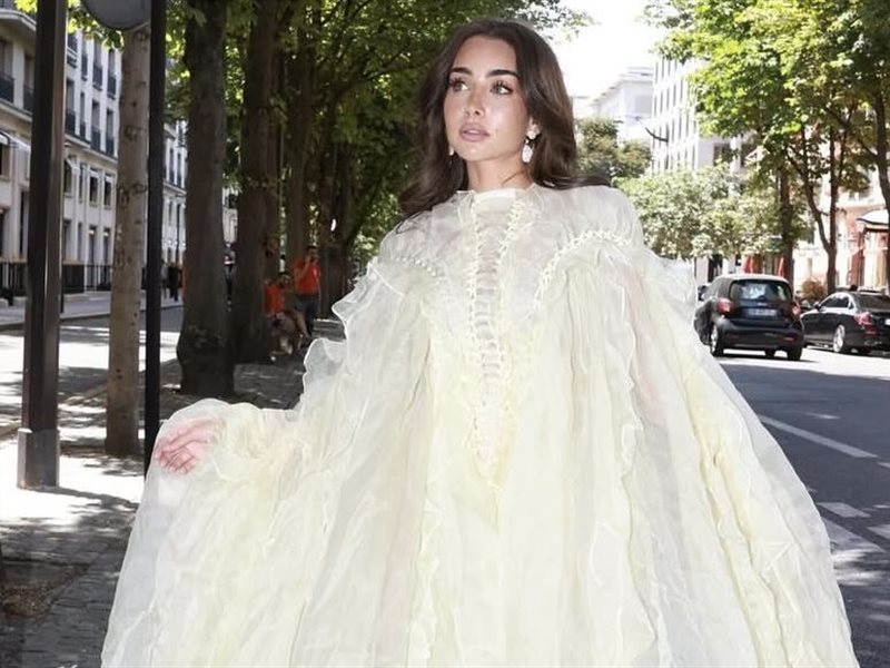 هنا الزاهد تشارك جمهورها صور من إطلالتها بتوقيع zimmermann 