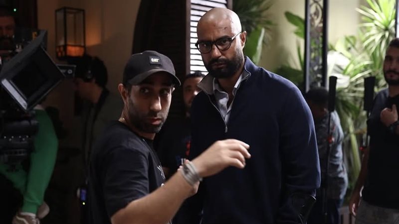 مسلسل “220 يوم”
