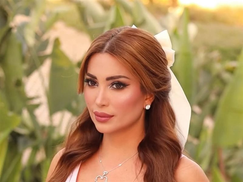 ببصمة Hermas ..نسرين طافش تخطف الأنظار بإطلالة ناعمة