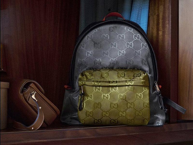 غوتشي تكشف عن مجموعة رجالية تمزج بين الكلاسيكية والجرأة في موسم جديد 