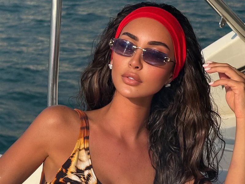 نور الغندور تخطف الأنظار بإطلالة تايجر جريئة 