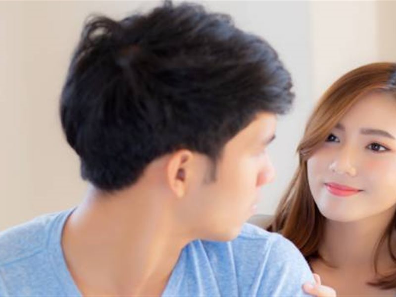 الاهتمام الزائد في العلاقات يؤدي لنتائج عكسية.. نصائح لتحسين العلاقة 