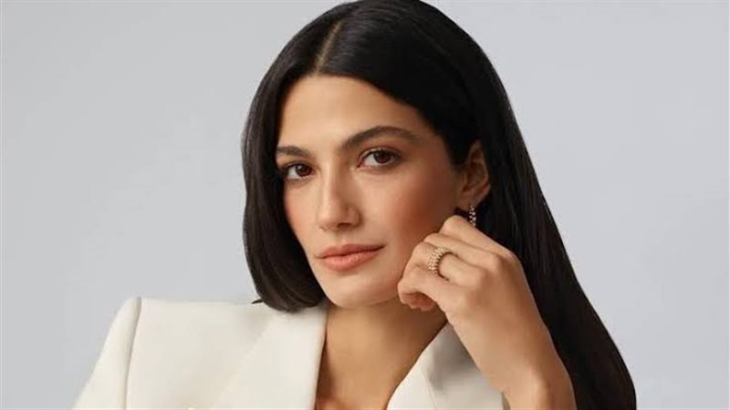 تارا عماد