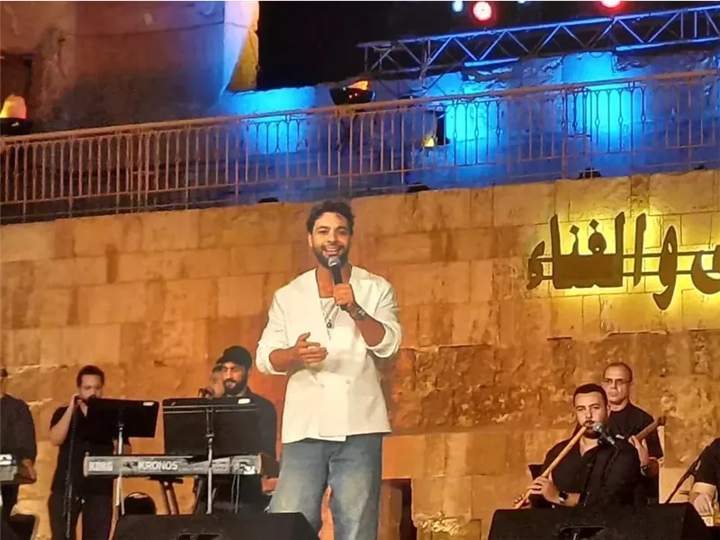 لقطات من حفل أحمد جمال في ختام مهرجان القلعة الدولي بدورته الـ33| صور