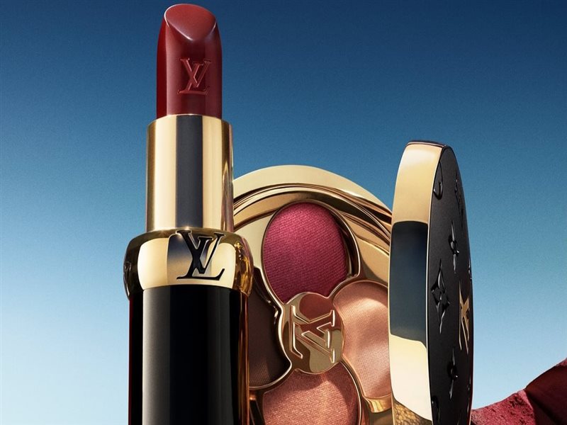 غدا.. إطلاق مجموعة مكياج جديدة من Louis Vuitton بالتعاون مع بات مكغراث 