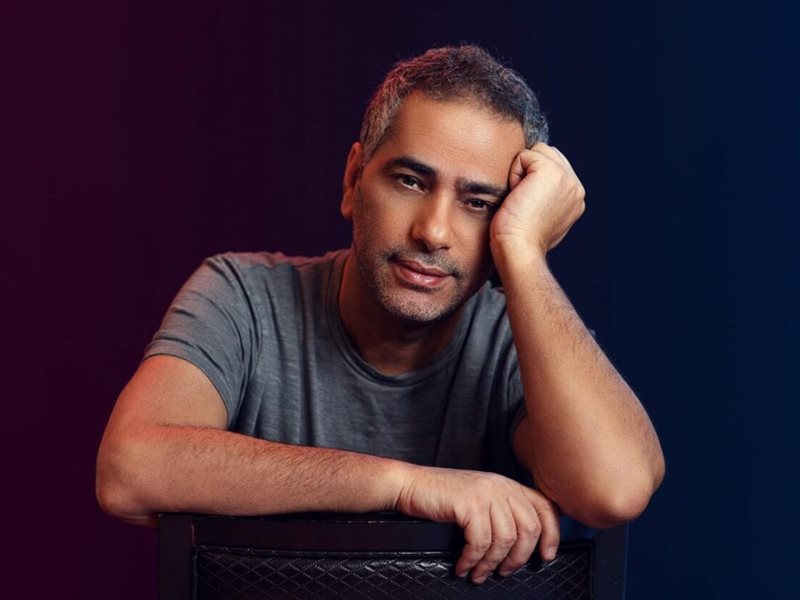 فضل شاكر يتجاوز 25 مليون استماع في اسبوع .. وناقدة موسيقية تؤكد : هو الثاني اكثر استماعا في مصر