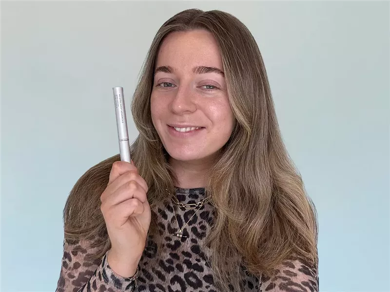 أفضل سيروم للرموش: 7 أنواع فعالة للحصول على رموش أطول وأكثر كثافة