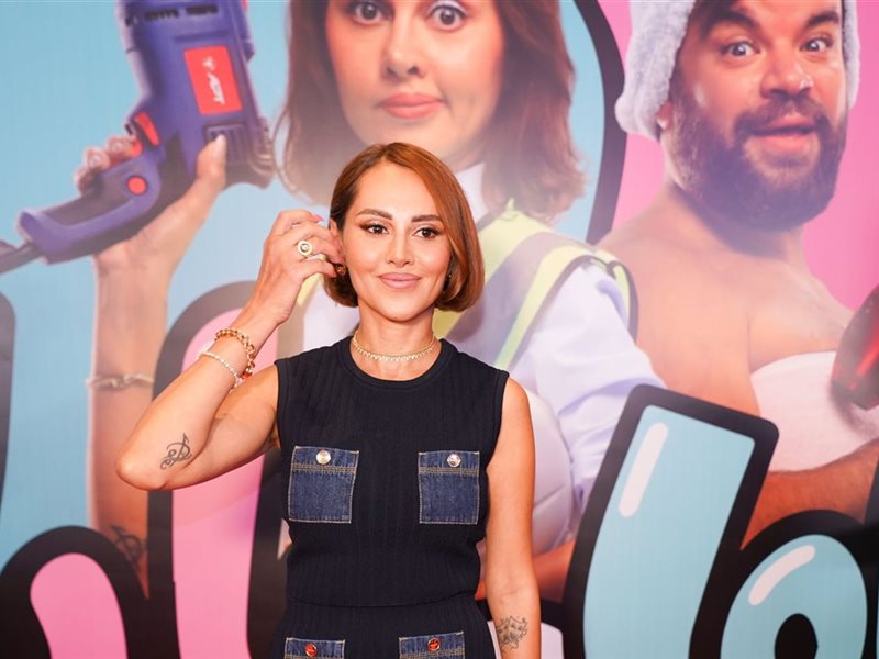 ياسمين رئيس ومحمد عبد الرحمن  يخطفان الأنظار في العرض الخاص لفيلمهما ماما وبابا| صور