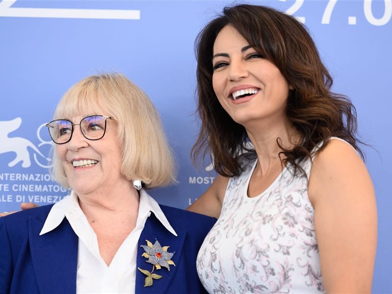 المغربية مريم توزاني تنافس في فينيسيا بأول أفلامها بالإسبانية 