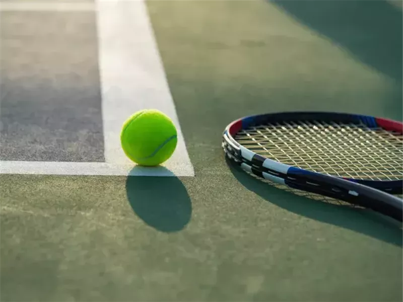 يطيل العمر ويقوي القلب.. 5 فوائد صحية للعب التنس بانتظام