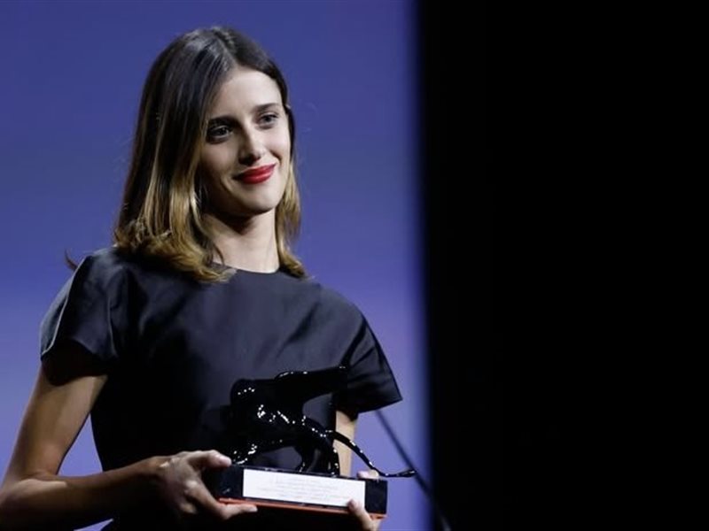 مهرجان فينيسيا.. يكرم بينيديتا بوركارولي كأفضل ممثلة ويمنح ديفيد بابلوس جائزة أفضل فيلم في الدورة 82