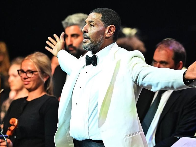 هاني فرحات.. أول عربي يقود الأوركسترا الملكية الفرنسية بقصر فرساي