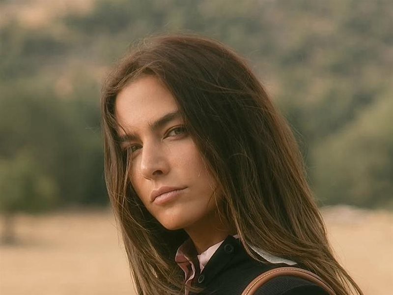 في أولى تجاربها بالسينما المصرية  ظهور خاص للممثلة ريم خوري في فيلم ريد فلاج بطولة أحمد حاتم