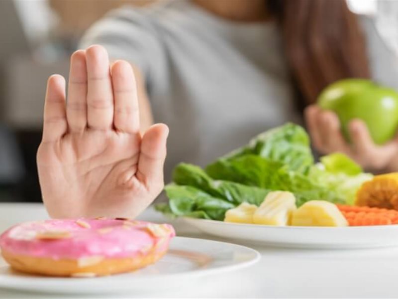 الدكتور كريم جمال يقدم نظام غذائي مناسب لأصحاب أمراض المناعة الذاتية