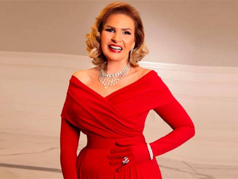 إطلالة جديدة لـ يسرا بتوقيع إسلام سعد من كواليس تصوير الست لما