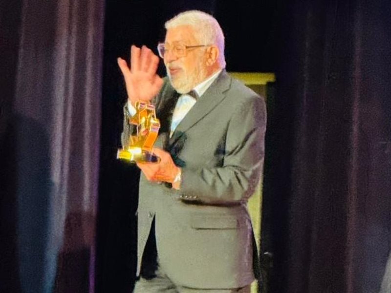 تكريم مهندس الديكور عباس صابر بمهرجان بورسعيد السينمائي الدولي