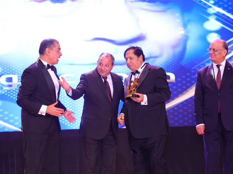 تكريم خبير المكياج محمد عشوب بمهرجان بورسعيد السينمائى