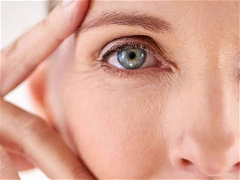  خطوات أساسية لاختيار أفضل كريم لمحاربة علامات التقدم في العمر