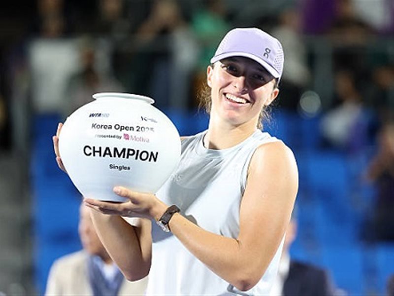 إيغا شفيونتيك تضيف لقبًا جديدًا إلى سجلها 