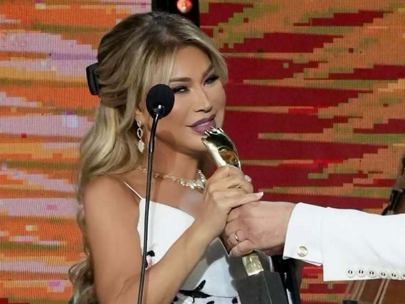 خاص .. بعد تكريمها في موركس دور .. نوال الزغبي : اشعر اني افضل مطربة عربية من سنة 2000