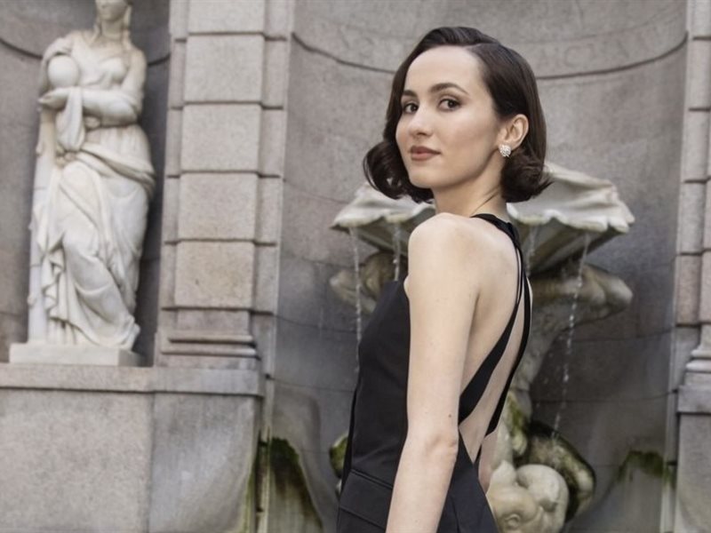 	Max Mara تكرّم مود أباتو بجائزة WIF Face of the Future في نسختها العشرين