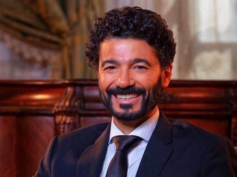 خالد النبوي يوجه رسالة للفلسطينيين أثناء تسلمه جائزة العناب الذهبي بدورته الخامسة