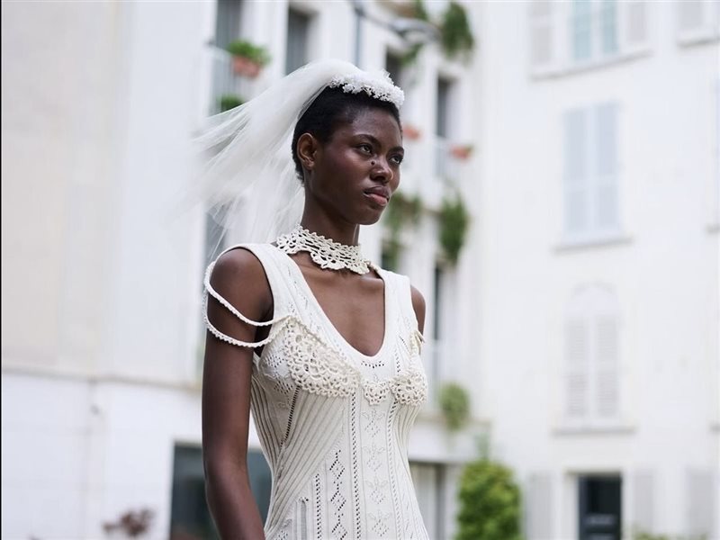 ماركو رامبالدي يضيء منصة ميلانو بمجموعة ربيع/صيف 2026